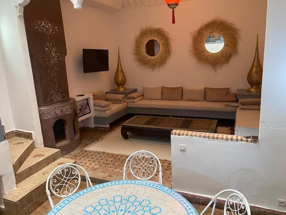 Ryad De Charme Authentique Piscine Calme 마라케시 외부 사진